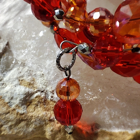 Faceted Glass Beaded Stone Memory Wire Bracelet Fiery Blazing Orange & Red EUC - Picture 3 of 14